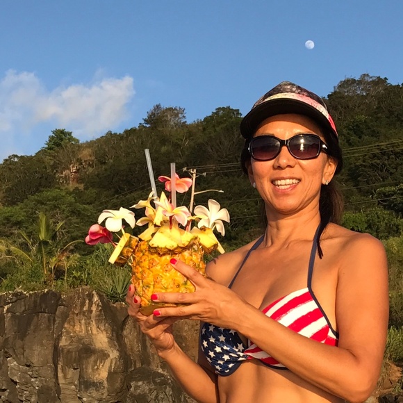 LIKE this to BOOKMARK my closet! - Picture 1 of 1